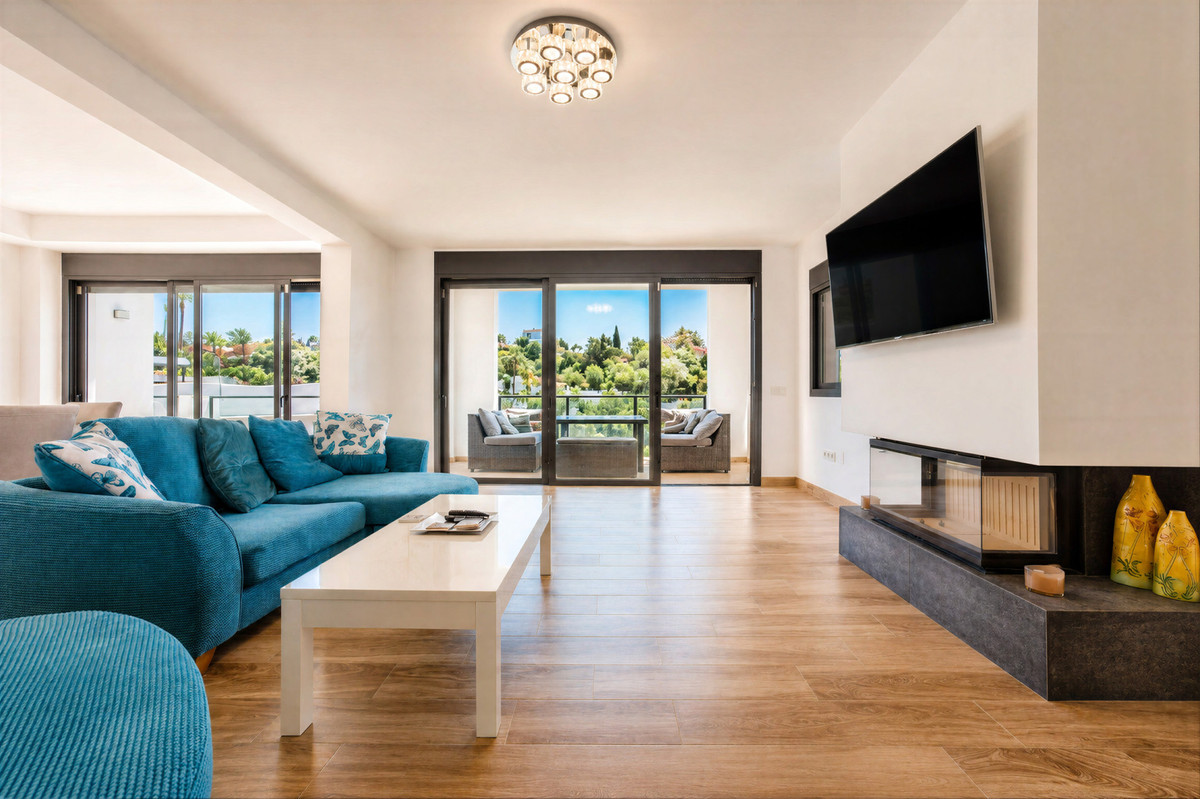 Se vende Villa - Chalet de 4 dormitorios en Costa Del Sol, Málaga, España