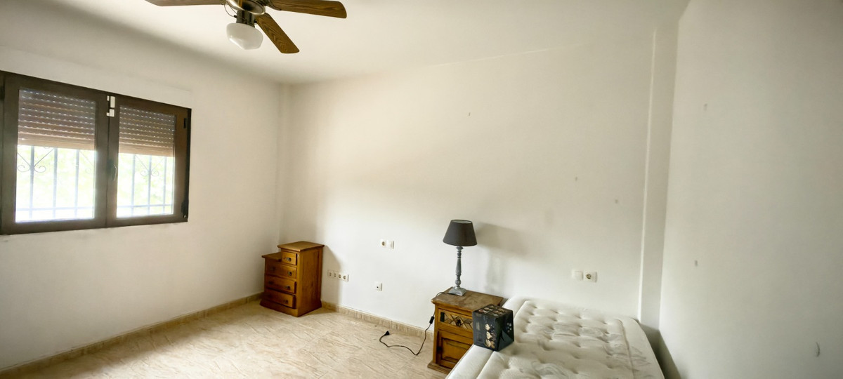 3 Bed Townhouse for sale in Pinoso Costa Blanca, Alicante, Spain