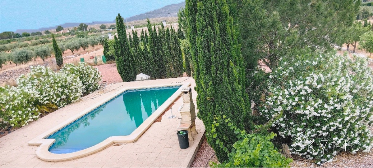 3 Bed Townhouse for sale in Pinoso Costa Blanca, Alicante, Spain