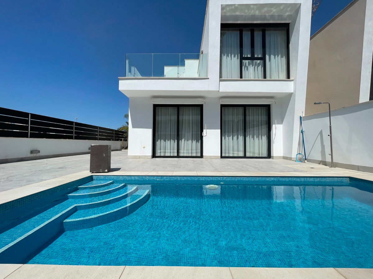 3 Bed Townhouse for sale in Benijofar Costa Blanca, Alicante, Spain