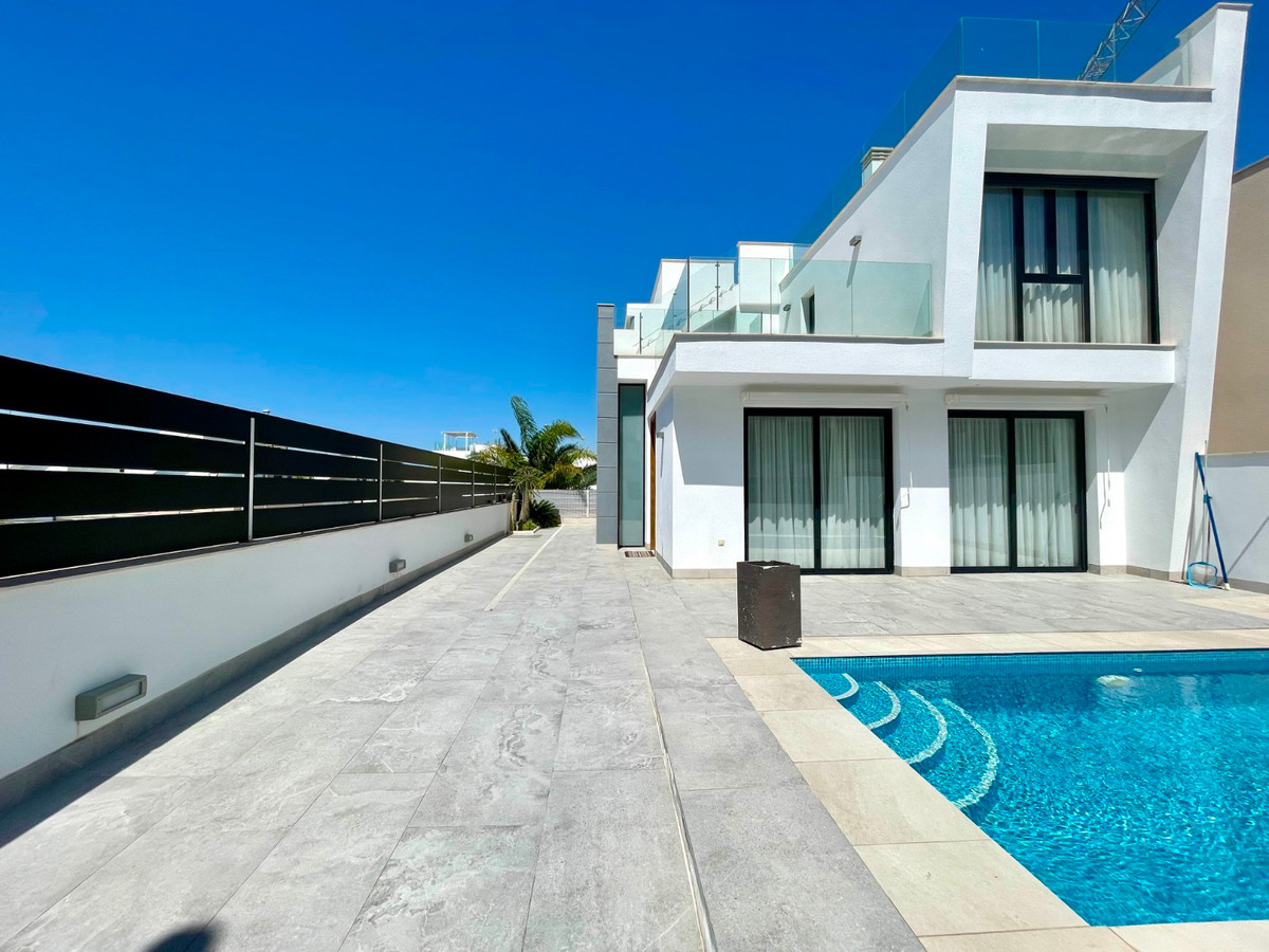 3 Bed Townhouse for sale in Benijofar Costa Blanca, Alicante, Spain