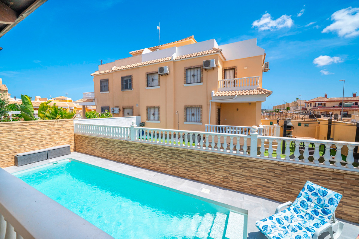 3 Bed Townhouse for sale in Ciudad Quesada Costa Blanca, Alicante, Spain