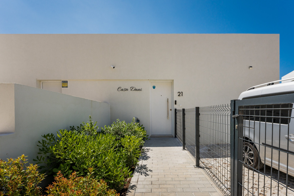 Se vende Pareada de 3 dormitorios en Costa Del Sol, Málaga, España