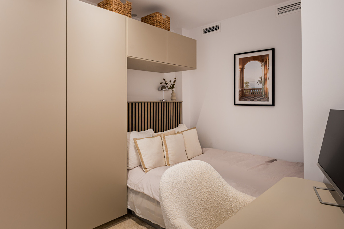 3 Bed Apartment for sale in La Quinta Costa Del Sol, Málaga, Spain