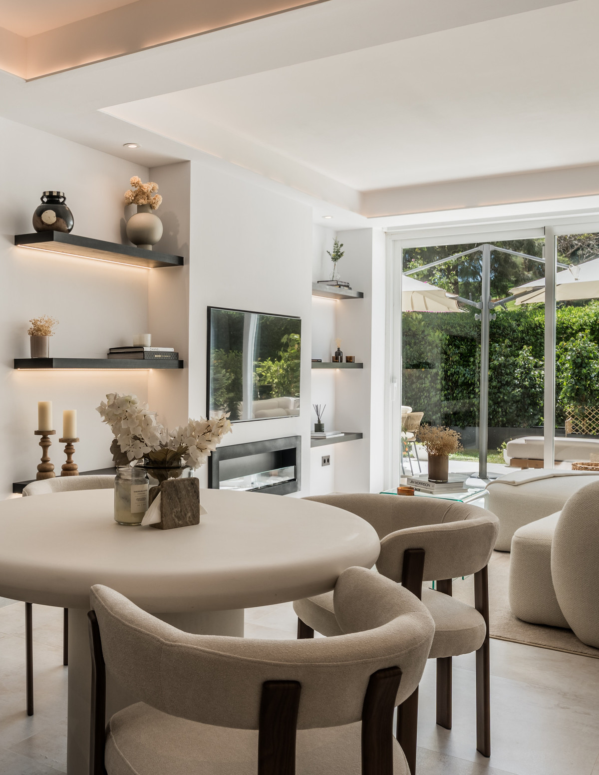 3 Bed Apartment for sale in La Quinta Costa Del Sol, Málaga, Spain