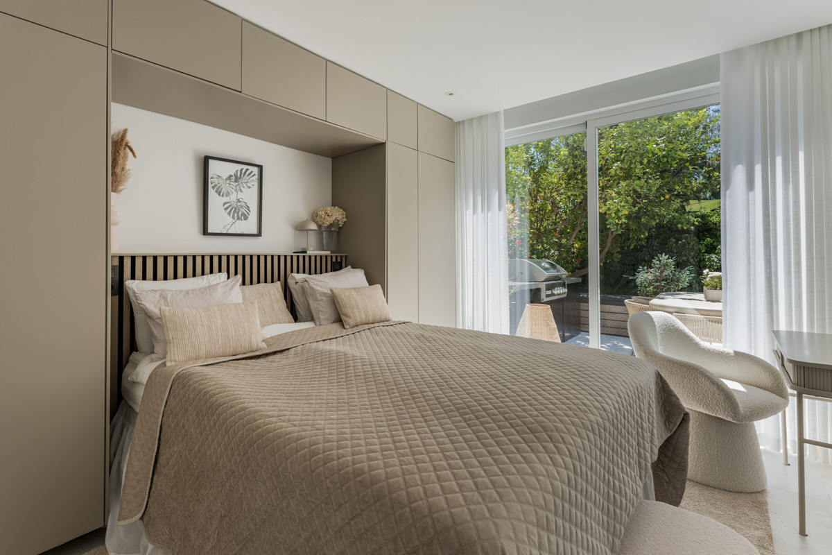 3 Bed Apartment for sale in La Quinta Costa Del Sol, Málaga, Spain