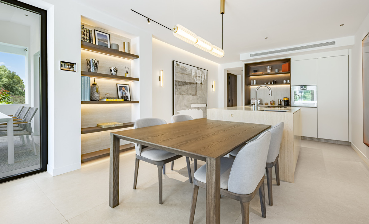 3 Bed Apartment for sale in Puerto Banús Costa Del Sol, Málaga, Spain