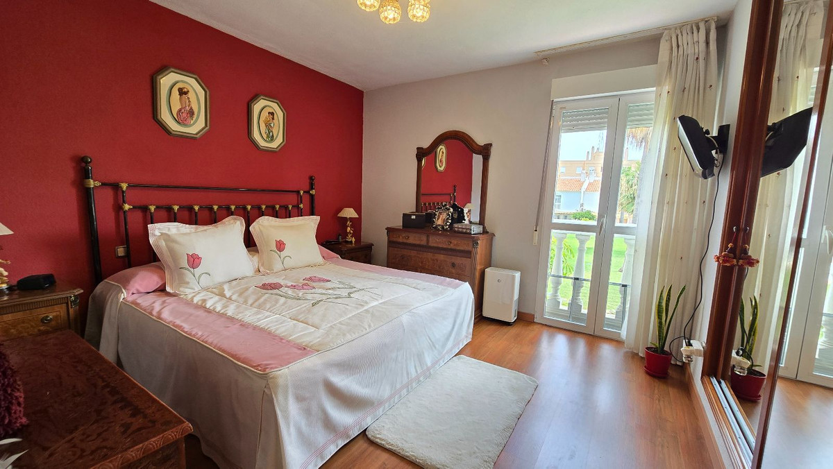 4 Bed Townhouse for sale in Málaga Costa Del Sol, Málaga, Spain