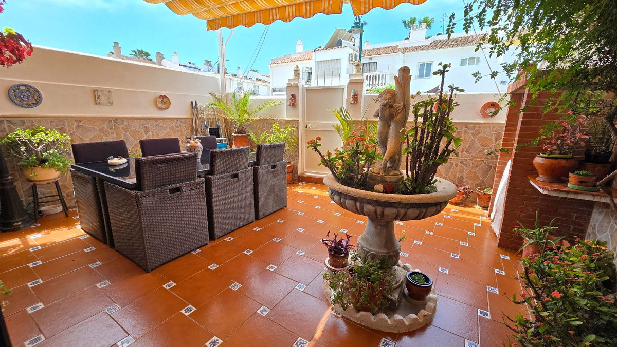 4 Bed Townhouse for sale in Málaga Costa Del Sol, Málaga, Spain