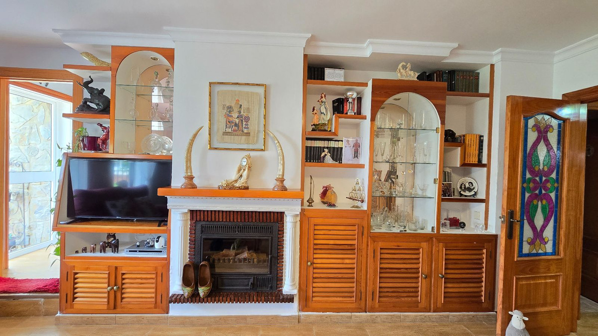 4 Bed Townhouse for sale in Málaga Costa Del Sol, Málaga, Spain