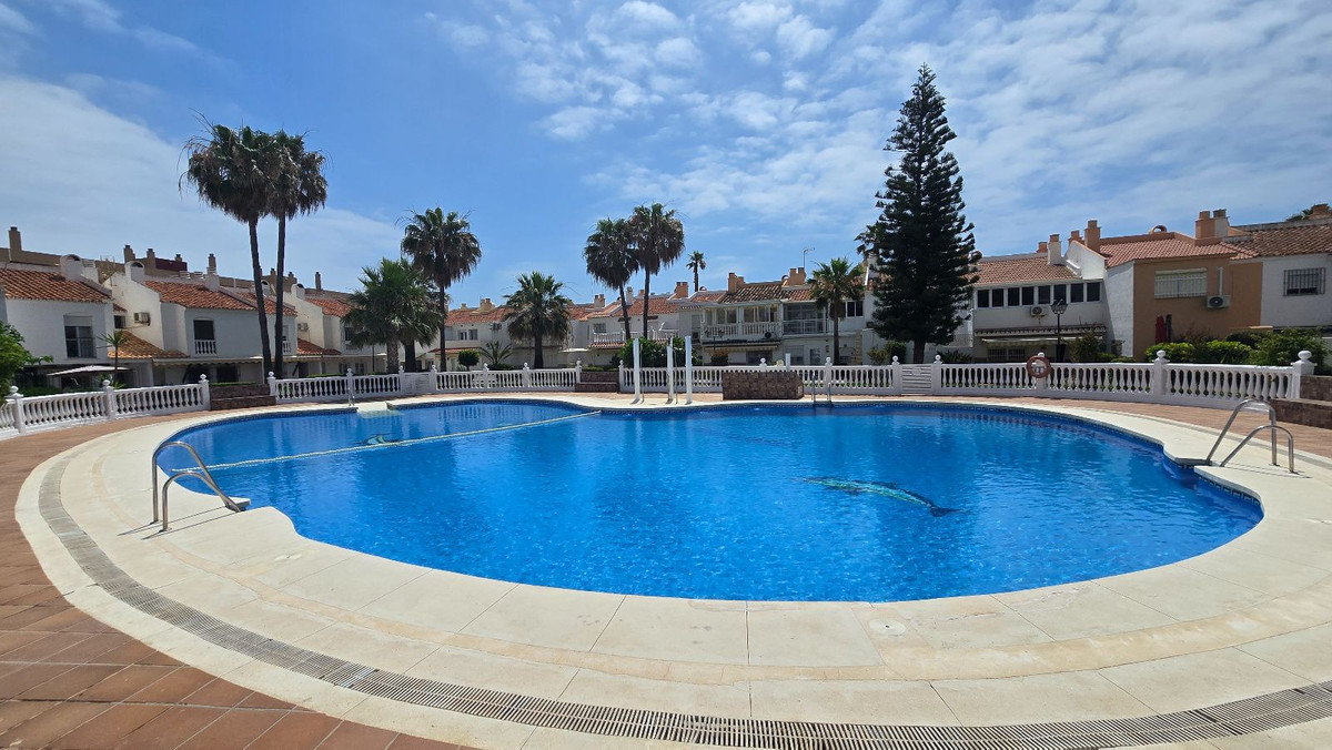 4 Bed Townhouse for sale in Málaga Costa Del Sol, Málaga, Spain