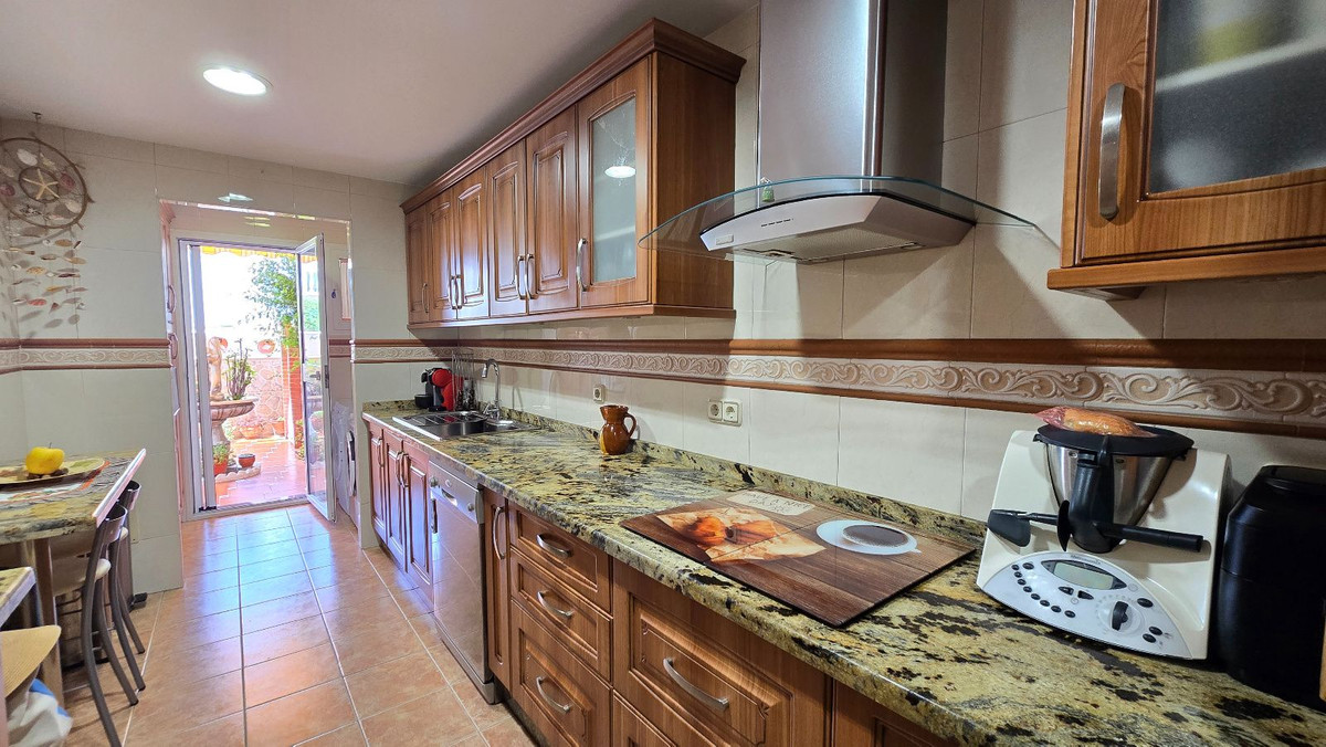 4 Bed Townhouse for sale in Málaga Costa Del Sol, Málaga, Spain