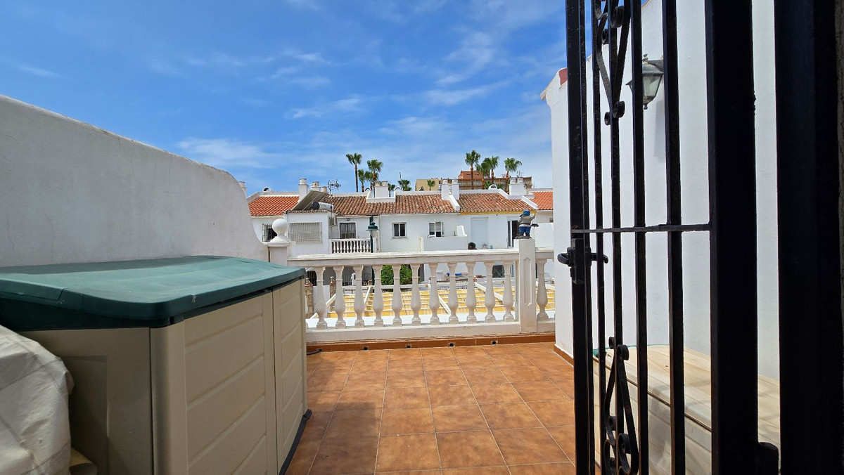 4 Bed Townhouse for sale in Málaga Costa Del Sol, Málaga, Spain