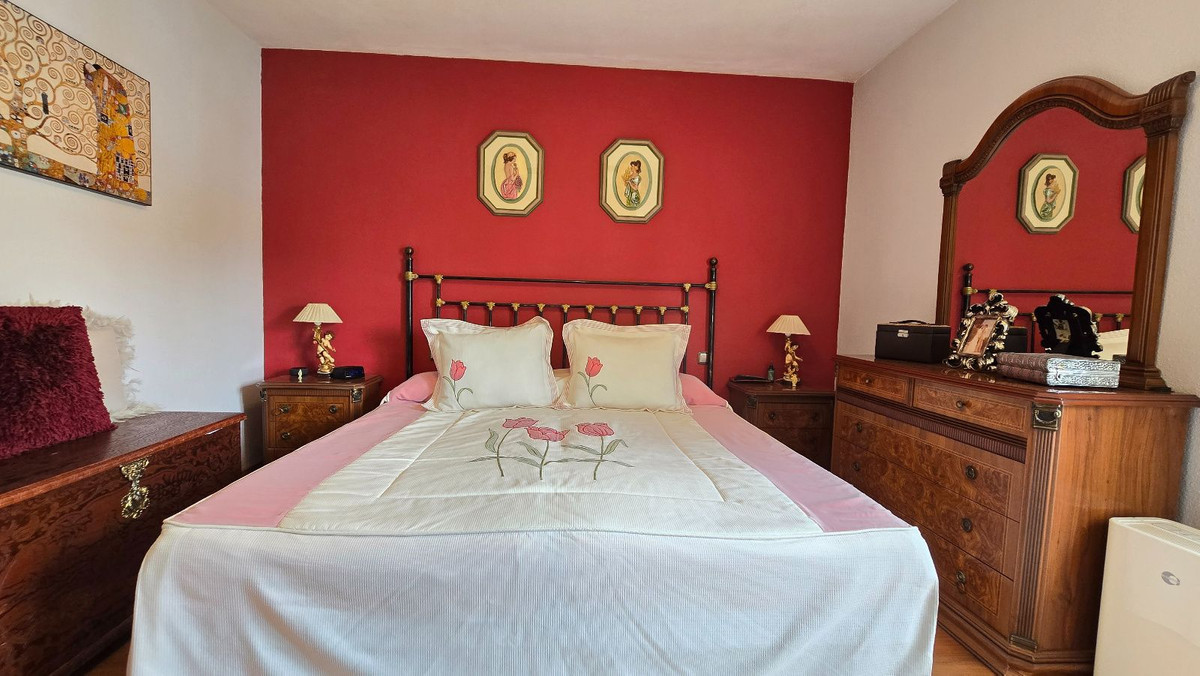 4 Bed Townhouse for sale in Málaga Costa Del Sol, Málaga, Spain