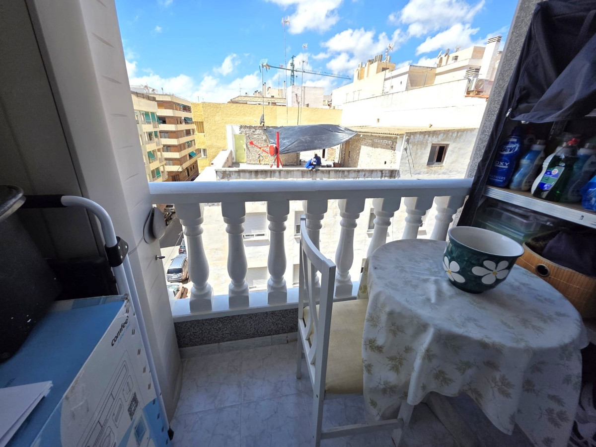 Se vende Apartamento Planta Baja de 2 dormitorios en Costa Blanca, Alicante, España