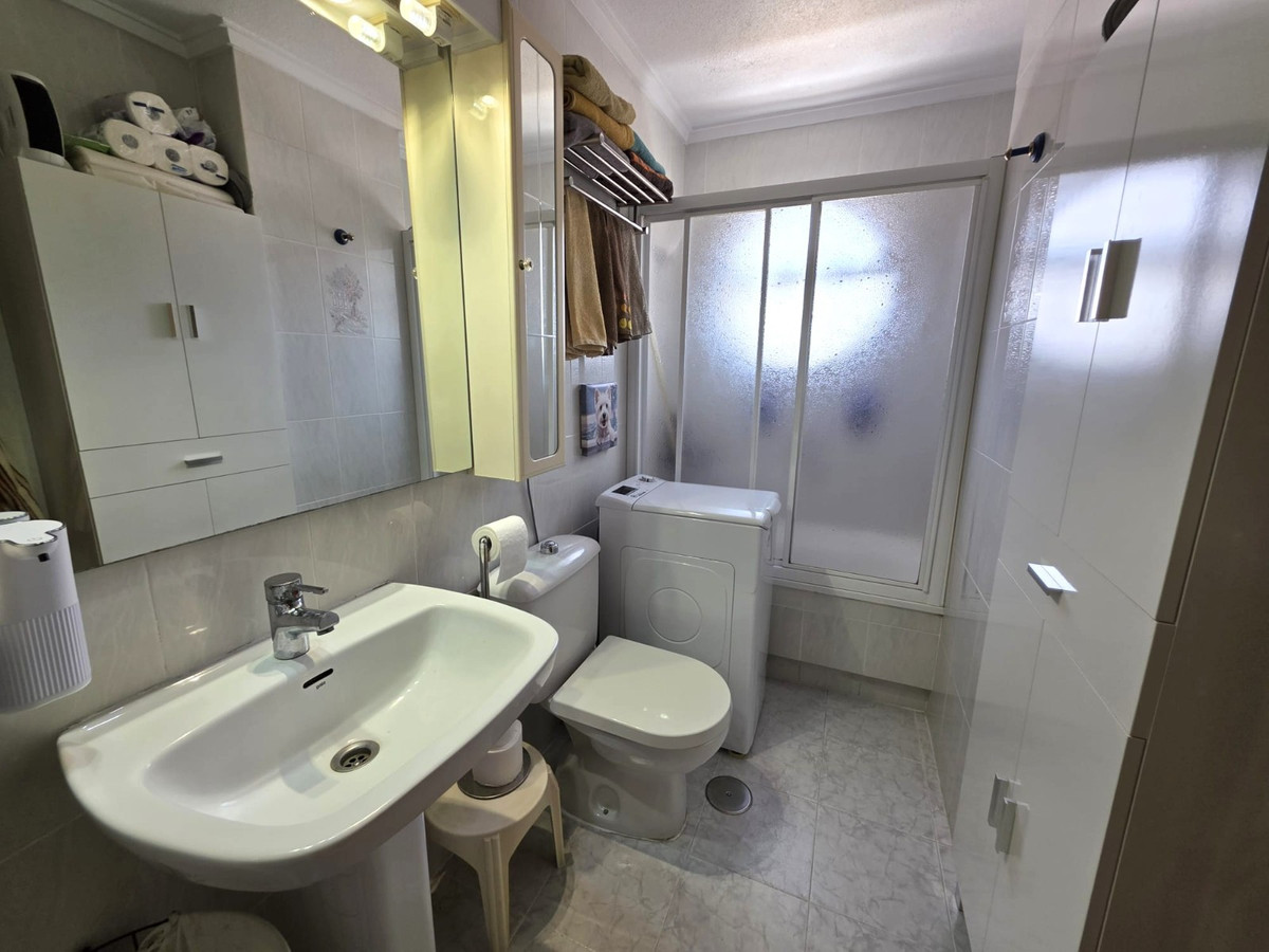 Se vende Apartamento Planta Baja de 2 dormitorios en Costa Blanca, Alicante, España