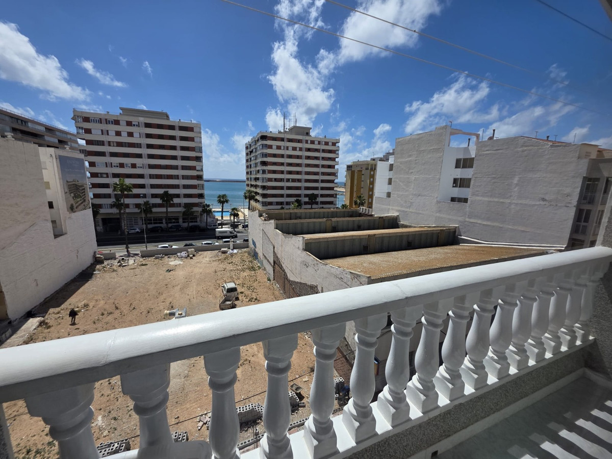 Se vende Apartamento Planta Baja de 2 dormitorios en Costa Blanca, Alicante, España