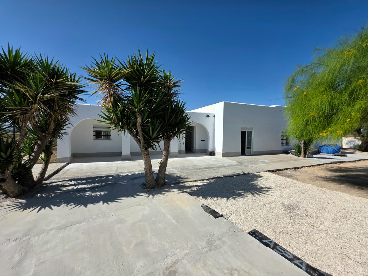 Se vende Adosada de 4 dormitorios en Costa Blanca, Alicante, España