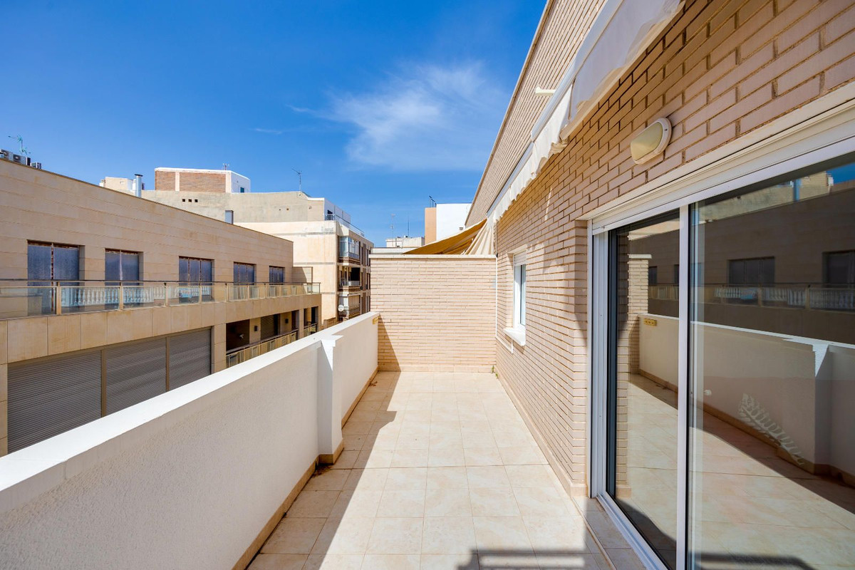 Se vende Ático de 3 dormitorios en Costa Blanca, Alicante, España