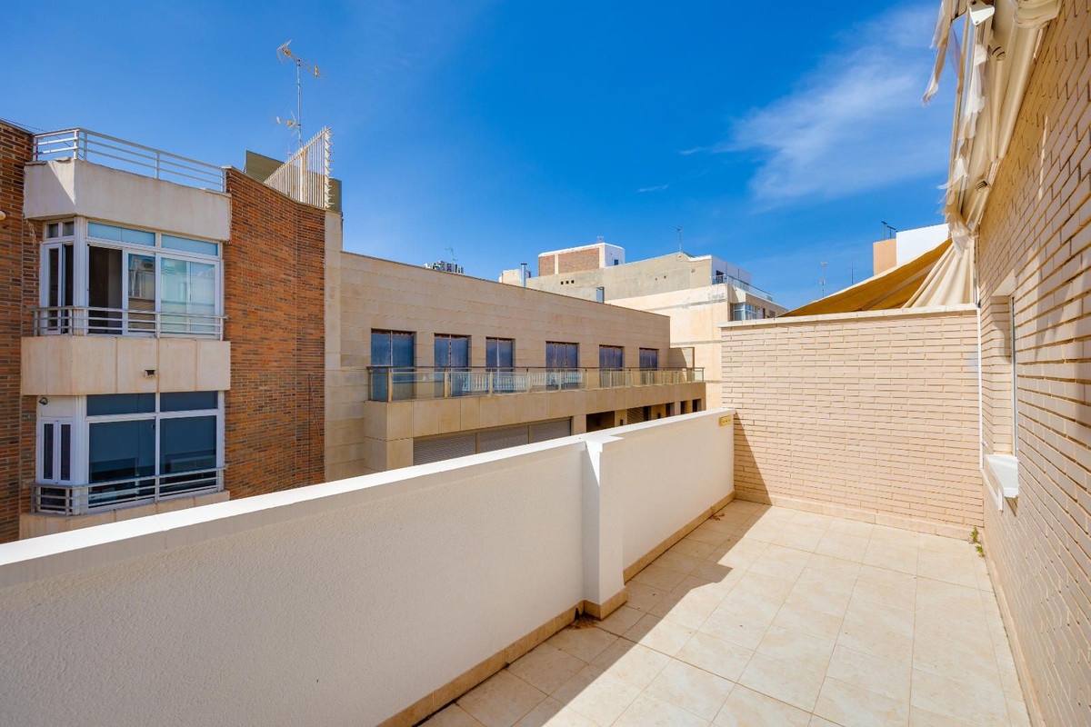 Se vende Ático de 3 dormitorios en Costa Blanca, Alicante, España