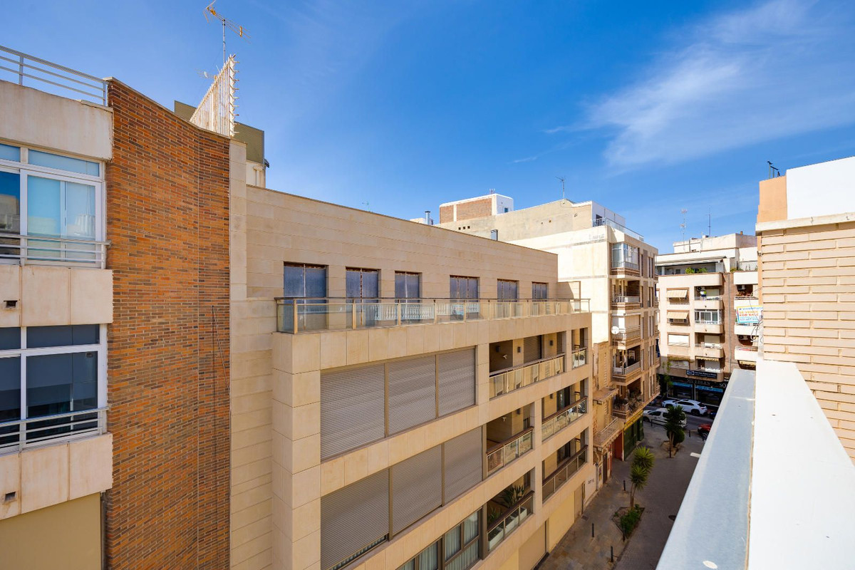 Se vende Ático de 3 dormitorios en Costa Blanca, Alicante, España