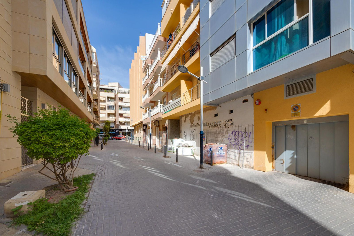 Se vende Ático de 3 dormitorios en Costa Blanca, Alicante, España