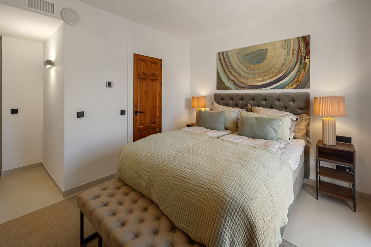 3 Bed Townhouse for sale in The Golden Mile Costa Del Sol, Málaga, Spain