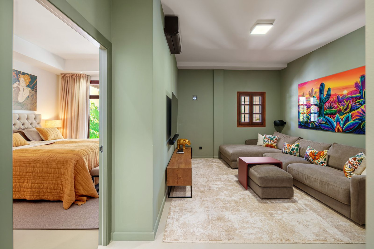 3 Bed Townhouse for sale in The Golden Mile Costa Del Sol, Málaga, Spain