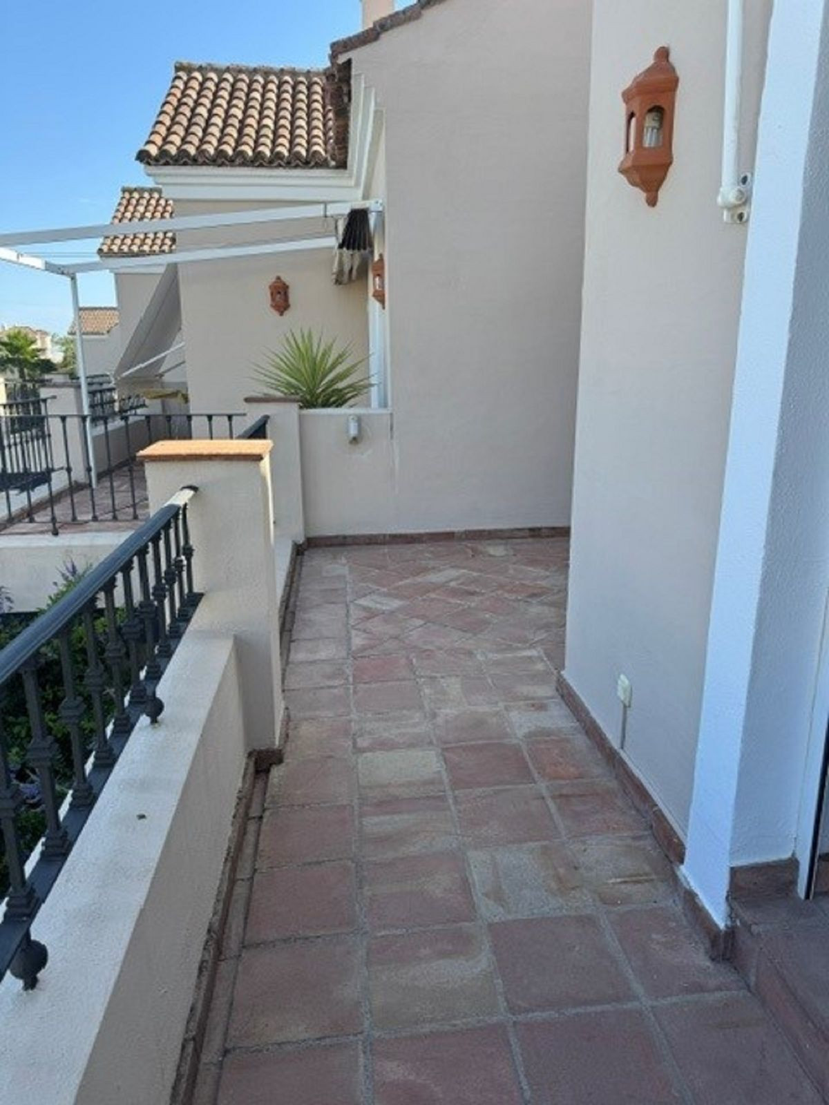 3 Bed Townhouse for sale in El Paraiso Costa Del Sol, Málaga, Spain