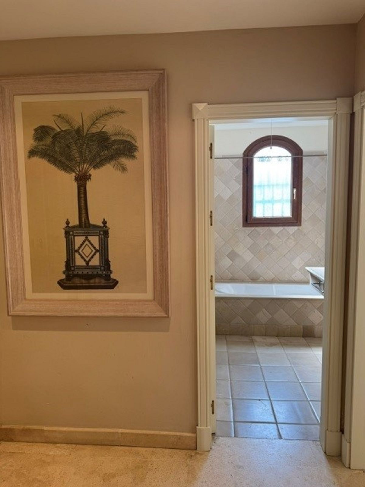 3 Bed Townhouse for sale in El Paraiso Costa Del Sol, Málaga, Spain