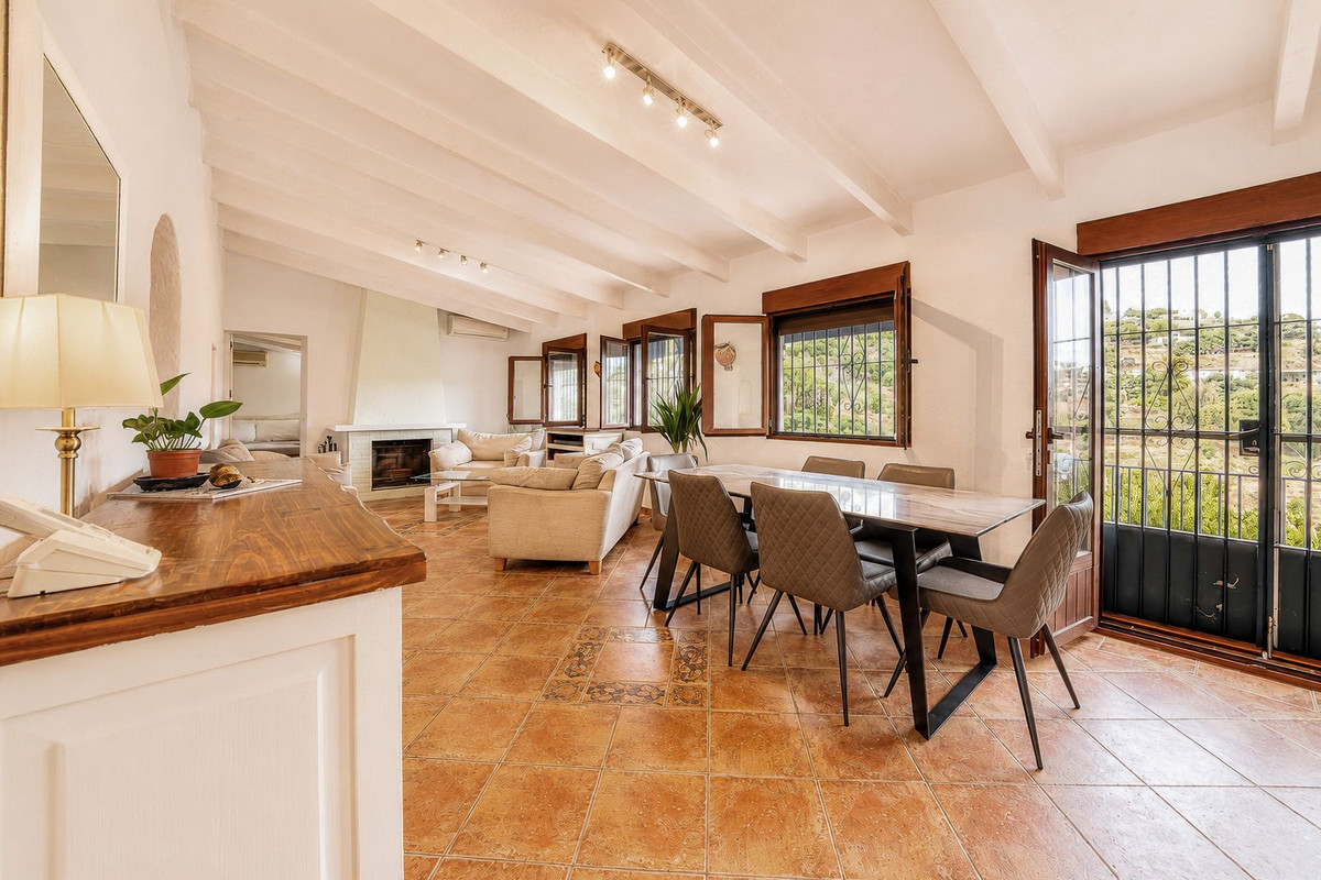 2 Bed Townhouse for sale in Alhaurín El Grande Costa Del Sol, Málaga, Spain