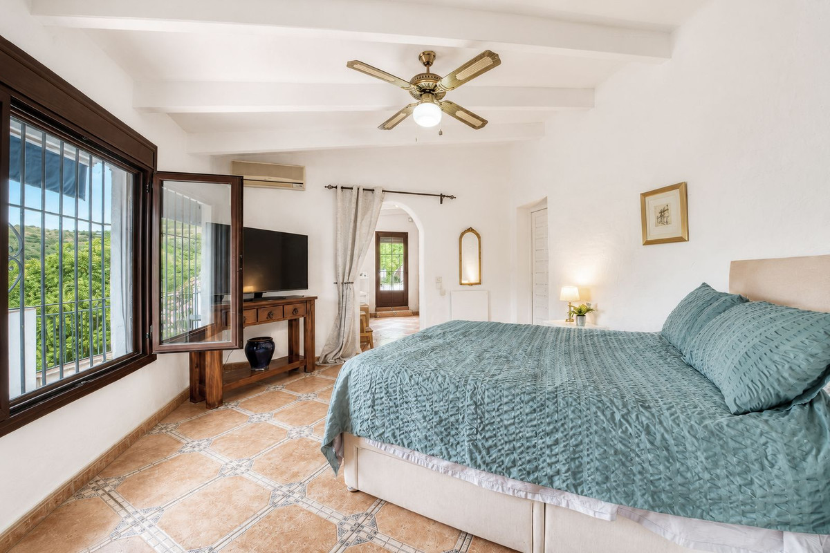 2 Bed Townhouse for sale in Alhaurín El Grande Costa Del Sol, Málaga, Spain