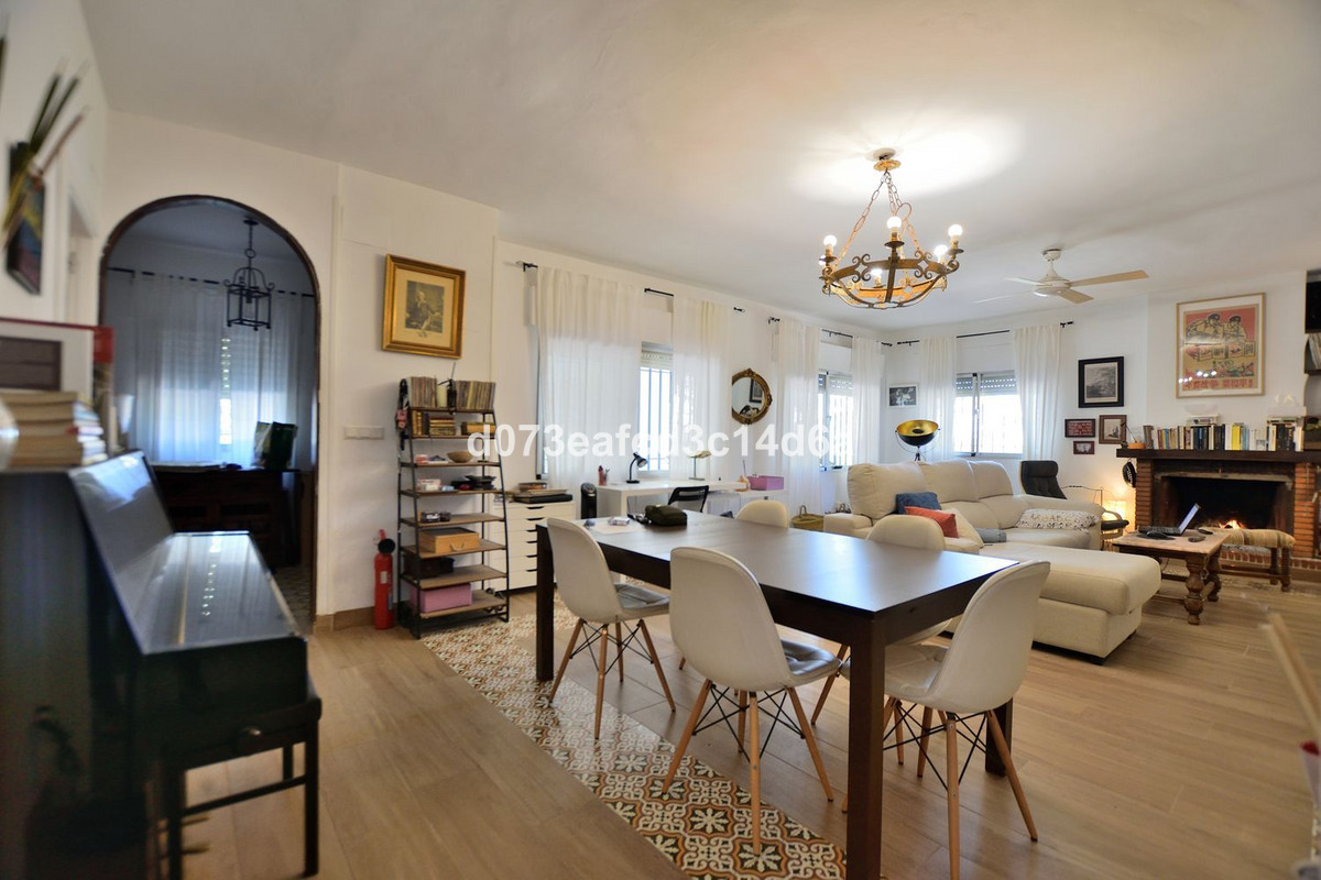 3 Bed Townhouse for sale in Ronda Costa Del Sol, Málaga, Spain