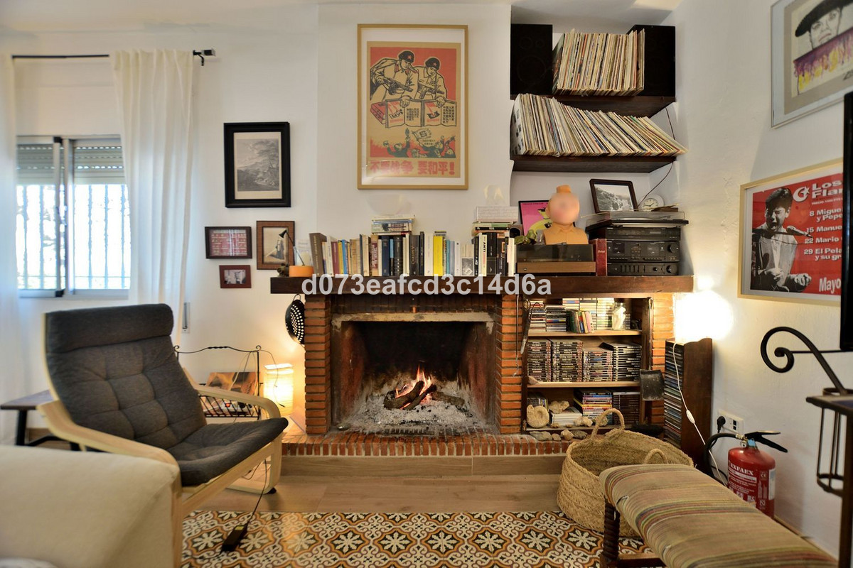3 Bed Townhouse for sale in Ronda Costa Del Sol, Málaga, Spain