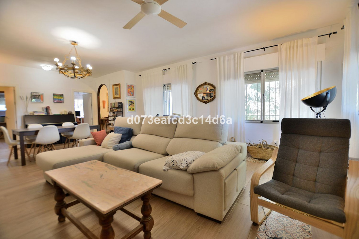 3 Bed Townhouse for sale in Ronda Costa Del Sol, Málaga, Spain