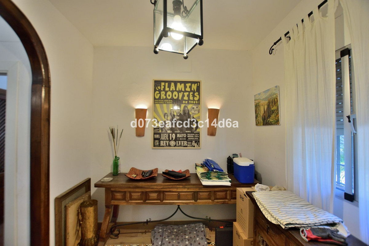 3 Bed Townhouse for sale in Ronda Costa Del Sol, Málaga, Spain