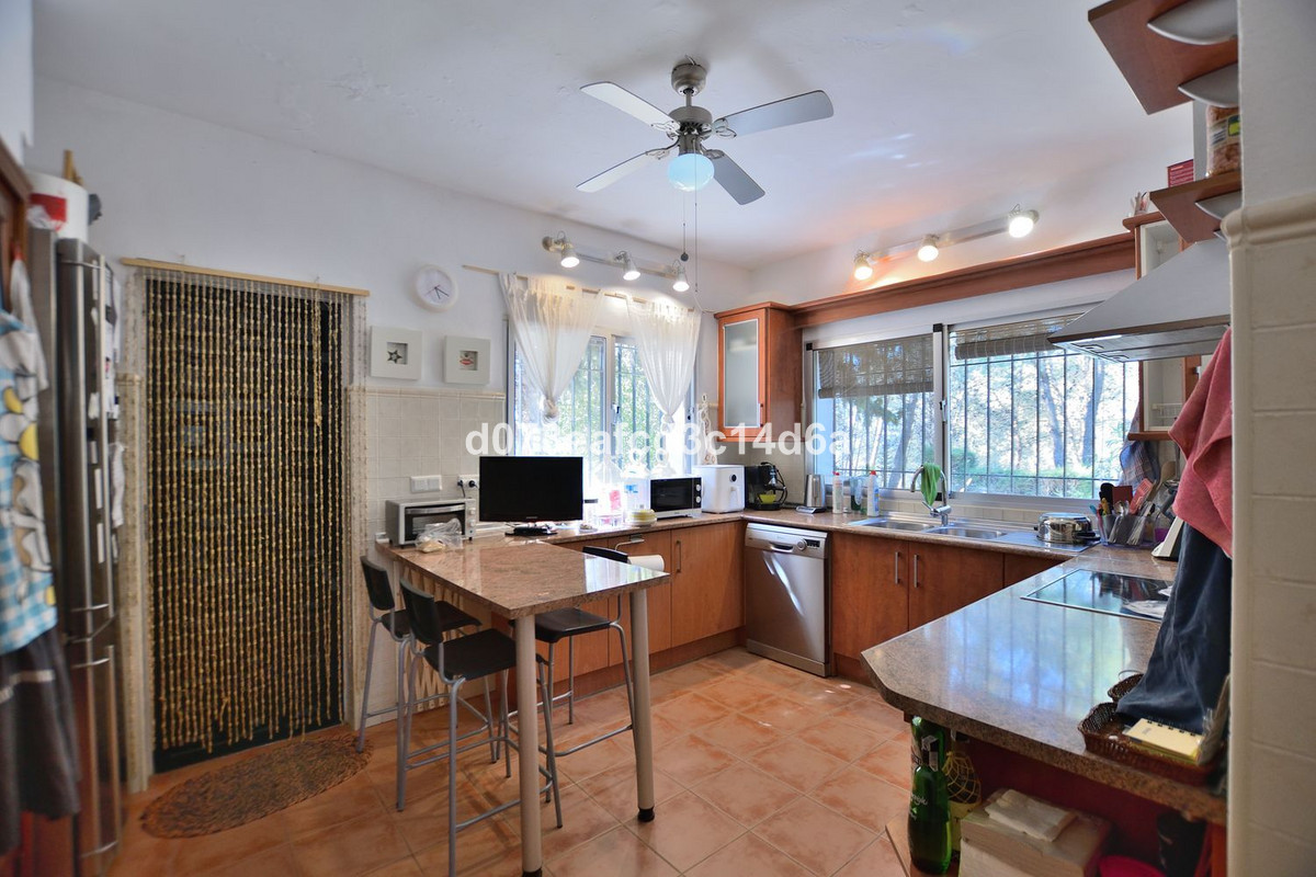 3 Bed Townhouse for sale in Ronda Costa Del Sol, Málaga, Spain