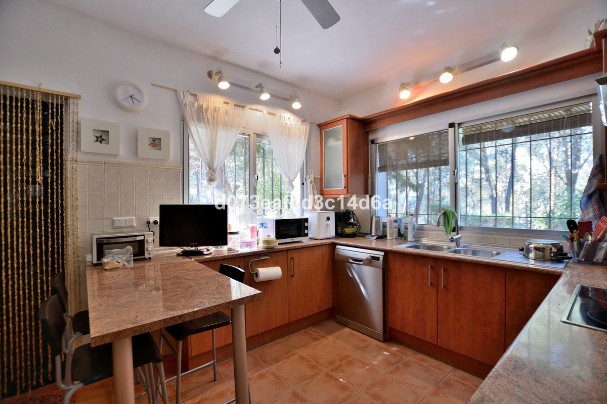 3 Bed Townhouse for sale in Ronda Costa Del Sol, Málaga, Spain