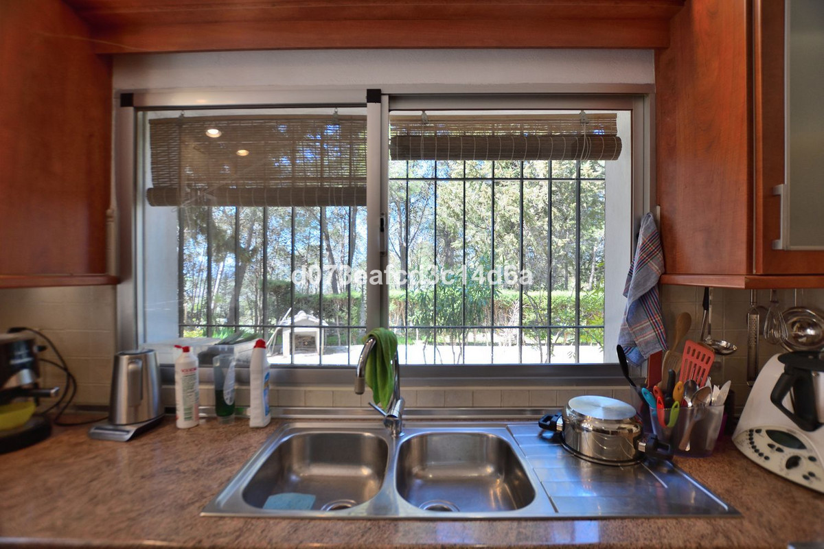 3 Bed Townhouse for sale in Ronda Costa Del Sol, Málaga, Spain