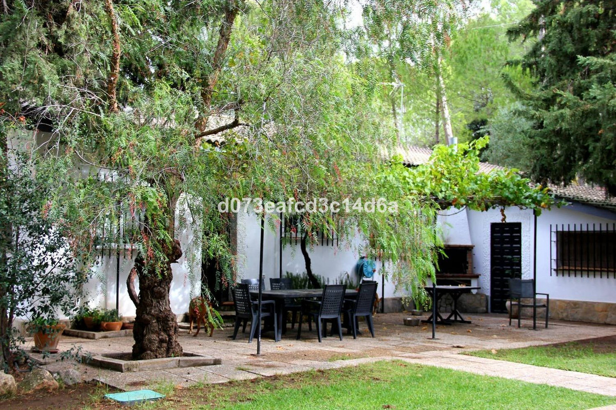 3 Bed Townhouse for sale in Ronda Costa Del Sol, Málaga, Spain