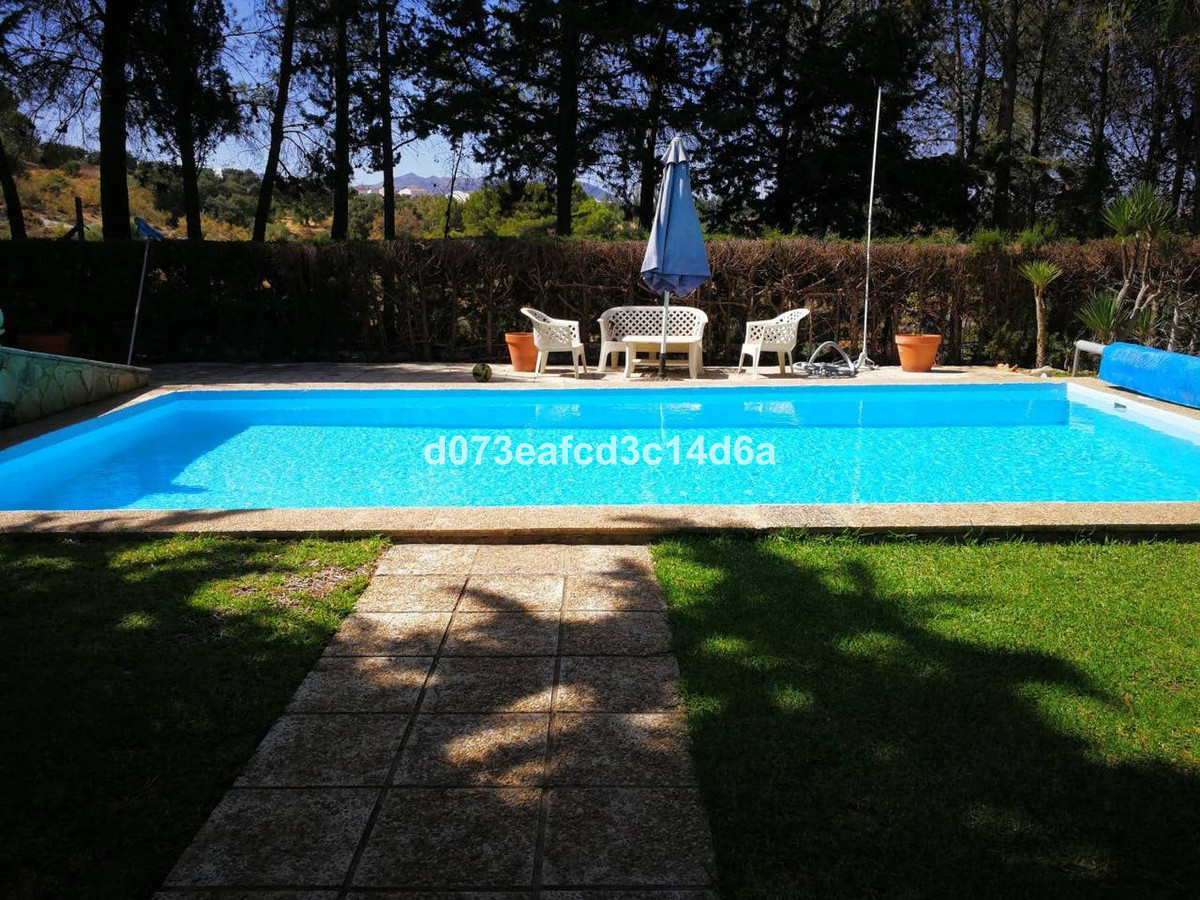 3 Bed Townhouse for sale in Ronda Costa Del Sol, Málaga, Spain