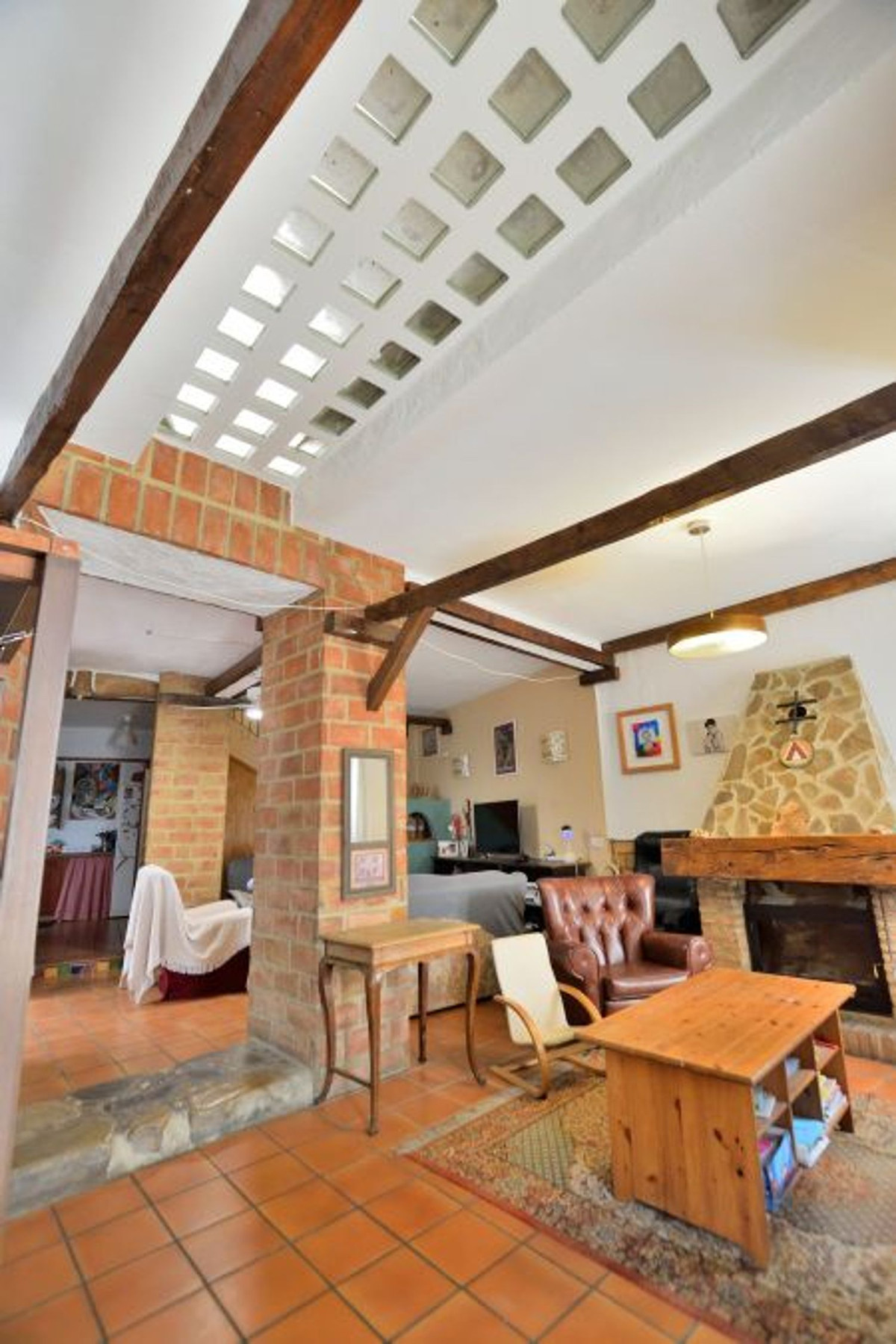 5 Bed Townhouse for sale in Benaoján Costa Del Sol, Málaga, Spain