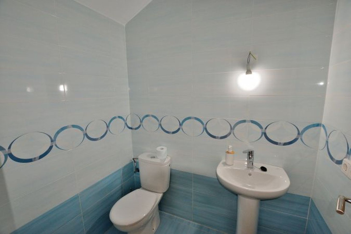 Se vende Villa - Chalet de 4 dormitorios en Costa Del Sol, Málaga, España