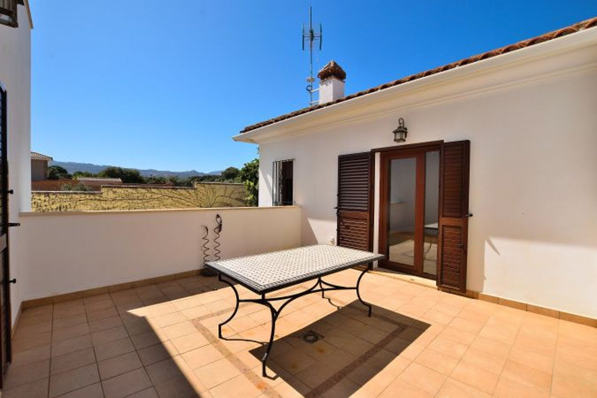 Se vende Villa - Chalet de 4 dormitorios en Costa Del Sol, Málaga, España
