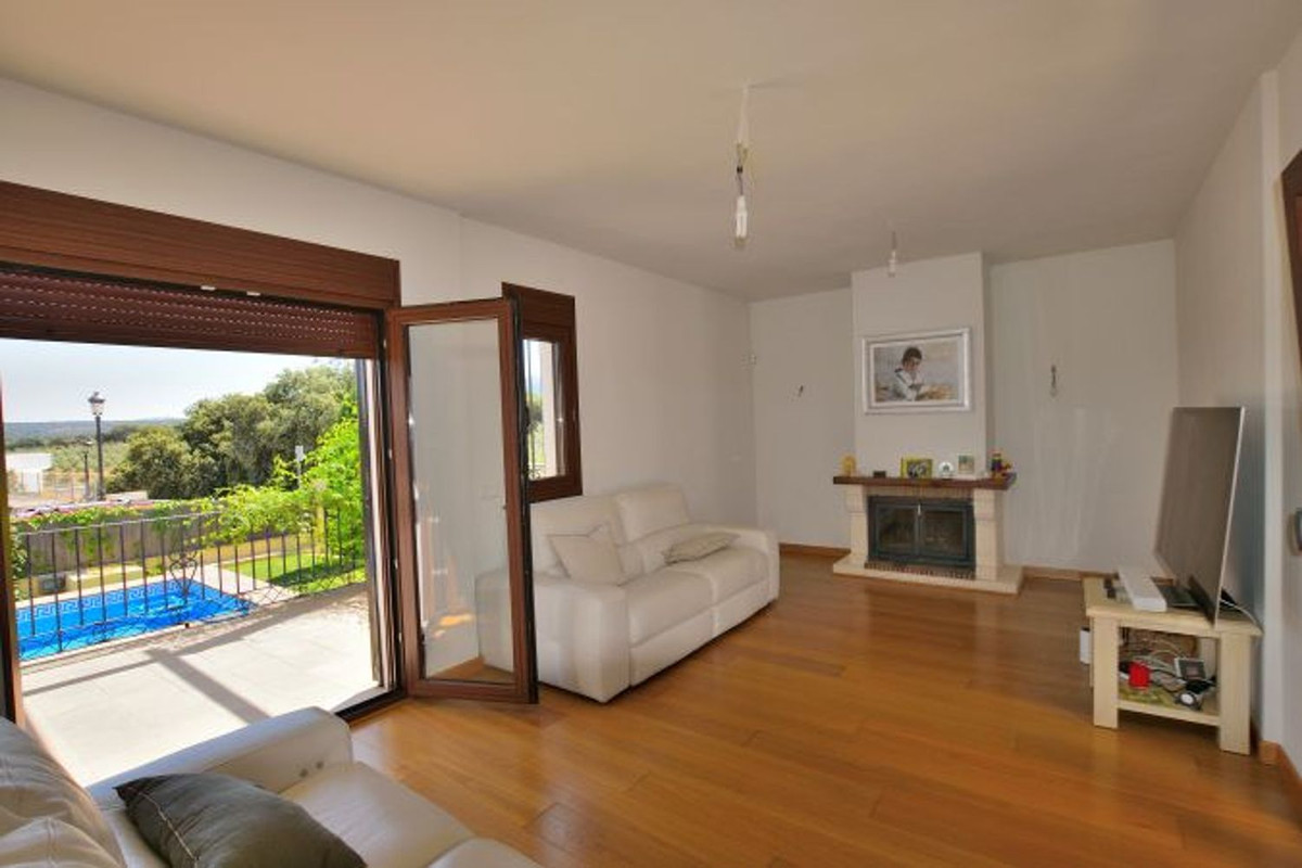 Se vende Villa - Chalet de 4 dormitorios en Costa Del Sol, Málaga, España