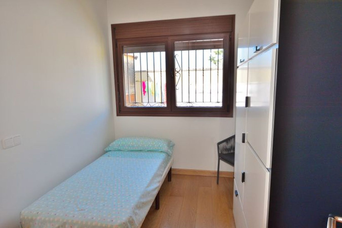 Se vende Villa - Chalet de 4 dormitorios en Costa Del Sol, Málaga, España