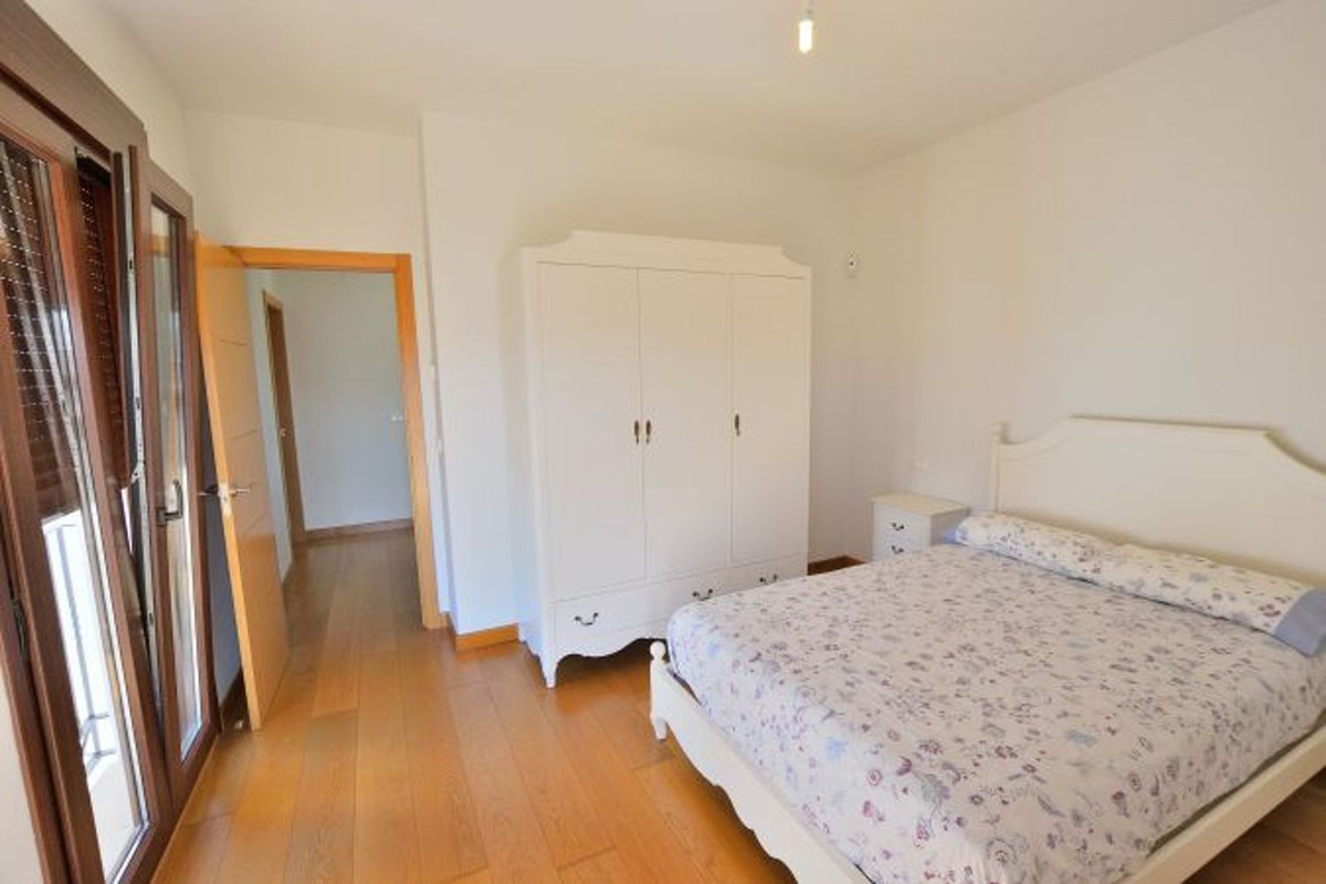 Se vende Villa - Chalet de 4 dormitorios en Costa Del Sol, Málaga, España