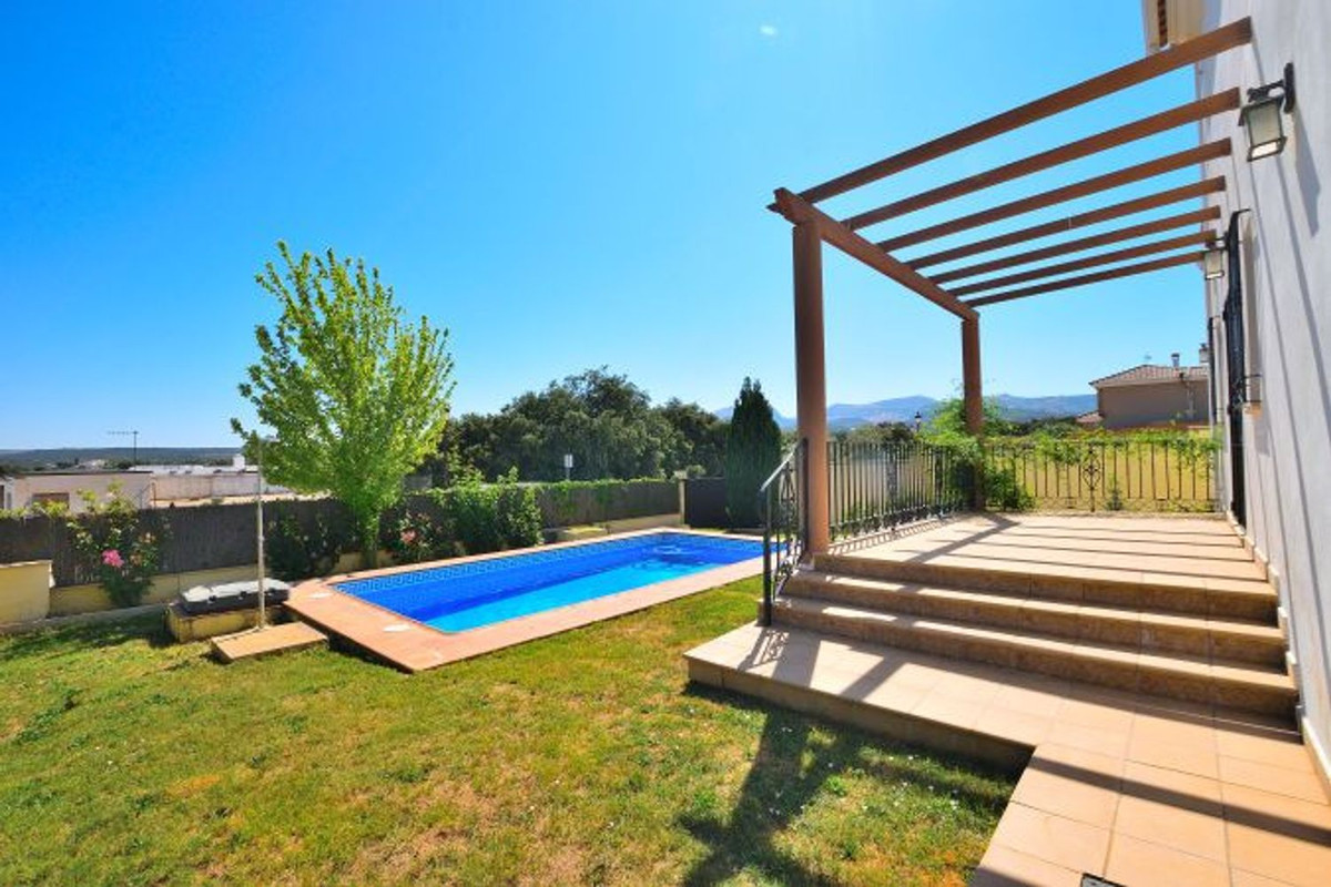Se vende Villa - Chalet de 4 dormitorios en Costa Del Sol, Málaga, España