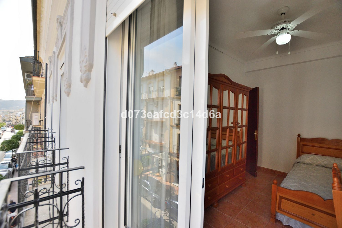 3 Bed Apartment for sale in Ronda Costa Del Sol, Málaga, Spain
