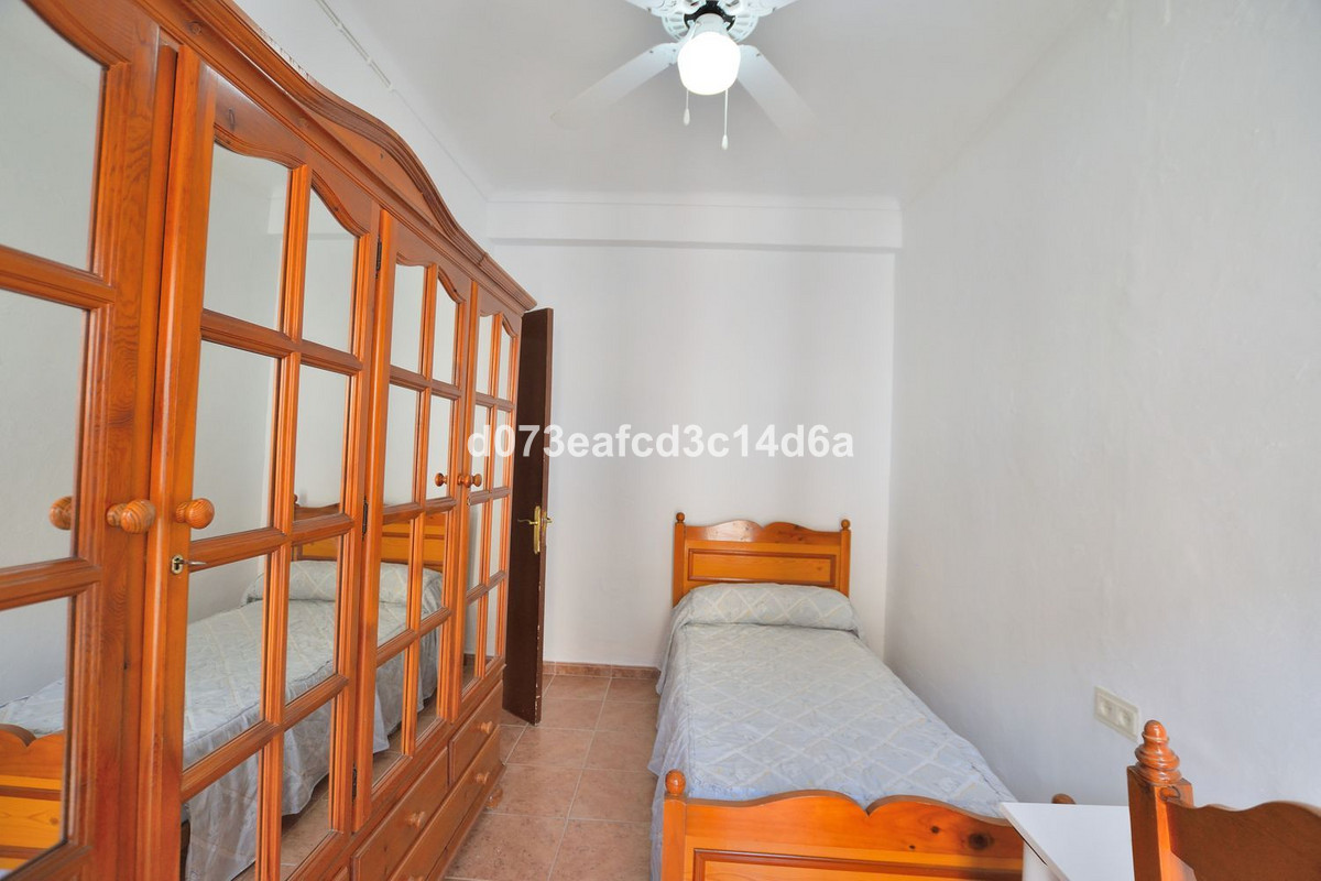 3 Bed Apartment for sale in Ronda Costa Del Sol, Málaga, Spain
